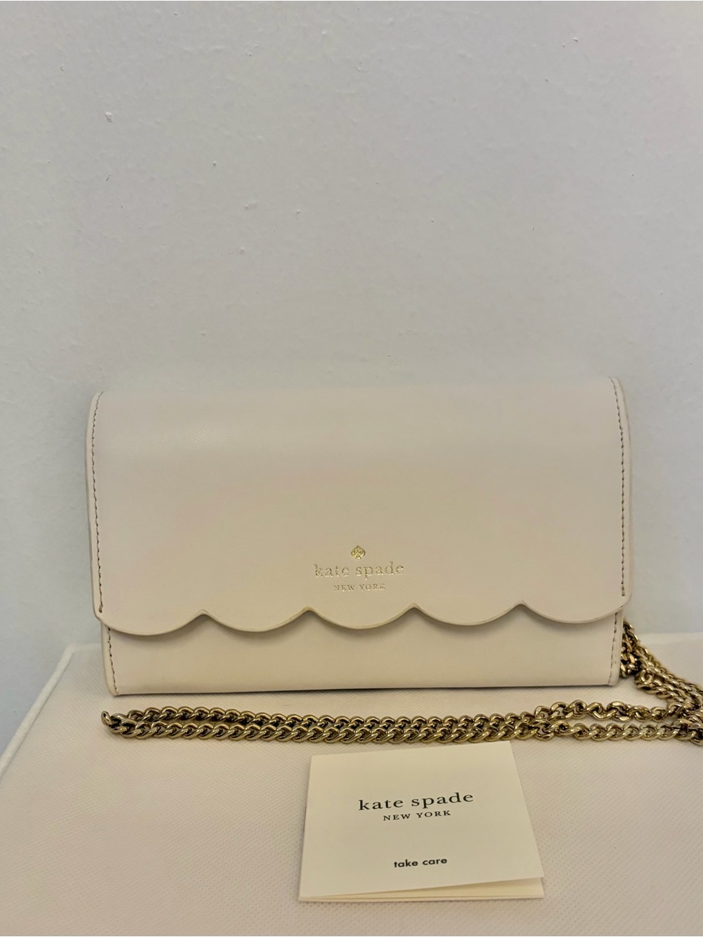 Kate Spade "Gemma" Ivory/Off-White Scalloped Leather Wallet w/Crossbody Chain